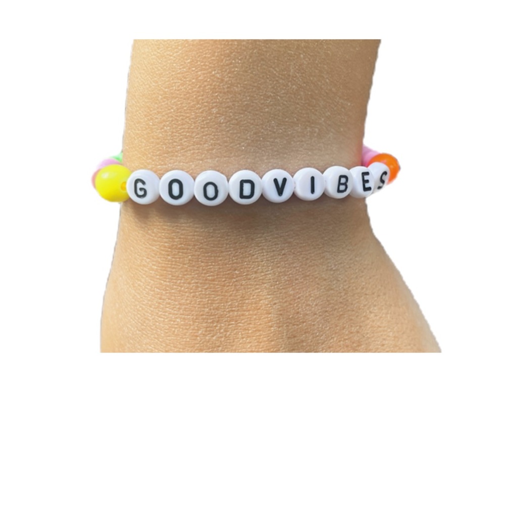 Goodvibes ☮️ beaded bracelet